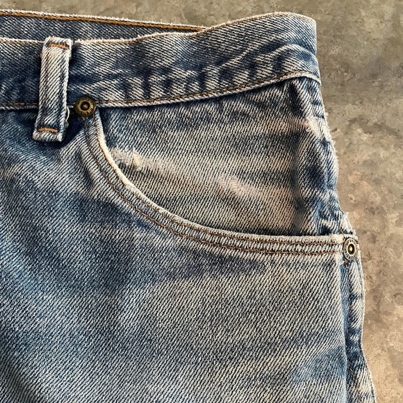 Vintage Wrangler USA Medium Light Blue Wash Distressed Denim Jeans Mens 30 - Picture 3 of 13